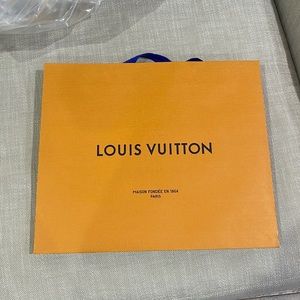 LV shopping bag 15.5 x 13.5